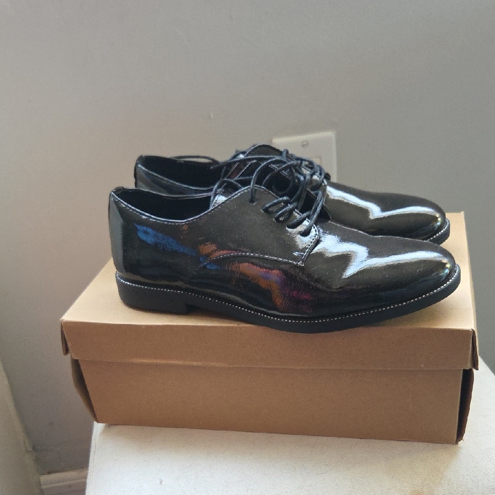 Wanted Men's Shiny Black Oxfords